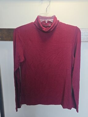 Women's Burgundy Long-Sleeve Turtleneck Top